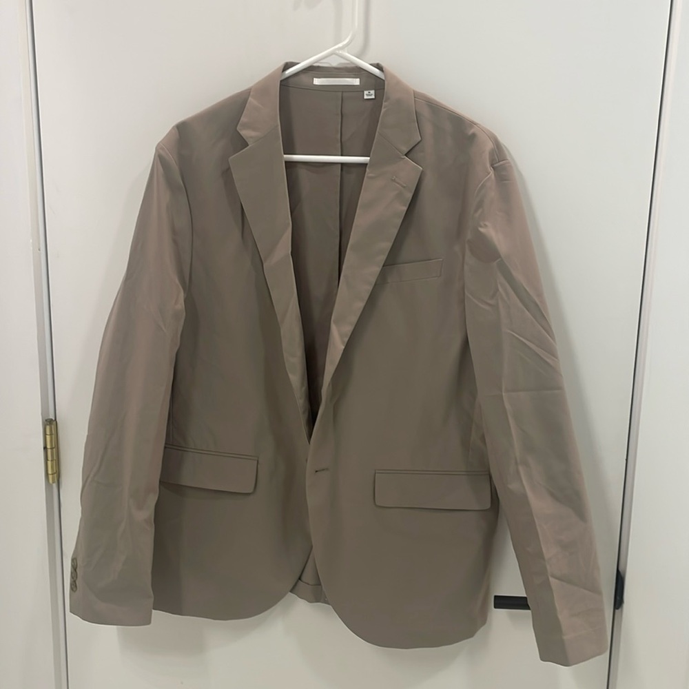 Uniqlo Ultra Light Medium Beige Jacket, Slim Fit